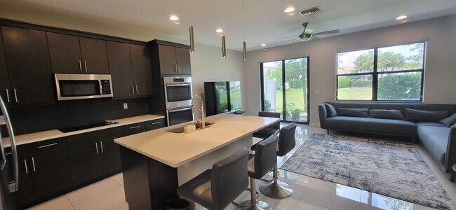 Building Photo - 10207 Akenside Dr