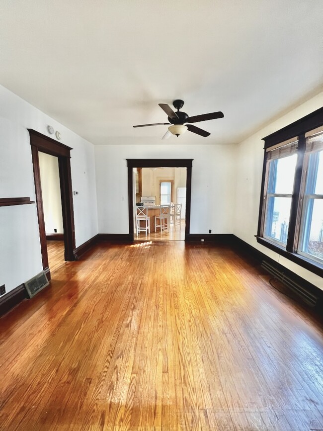 Dinning room - 2105 Clarence Ave