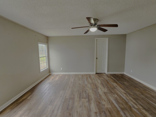 Master Bedroom to Bath - 13281 Hammack Rd