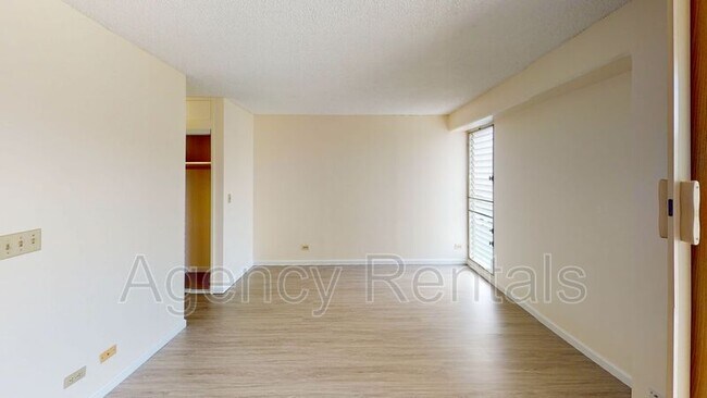 Building Photo - 1655 Makaloa St