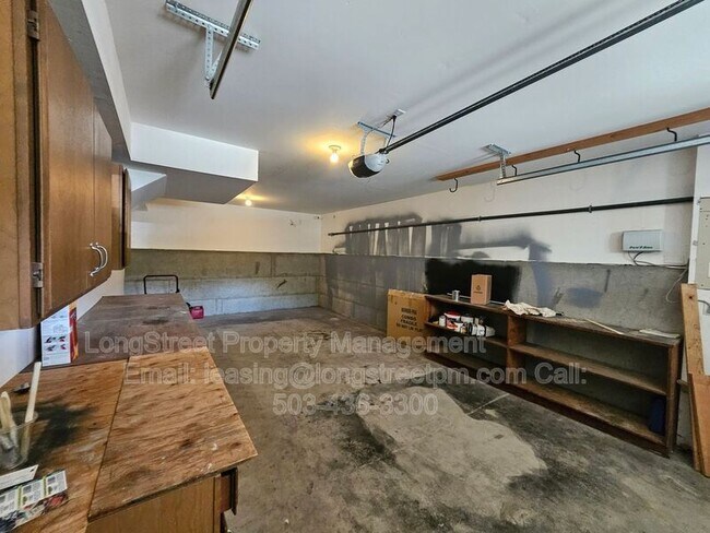 Building Photo - 6458 NE 8th Ave