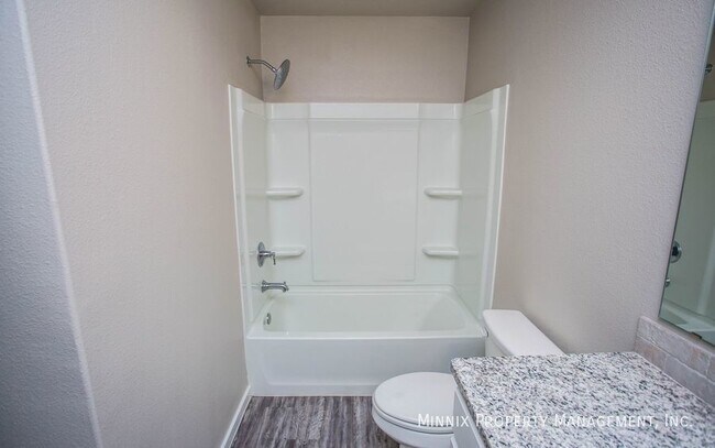 Building Photo - 2102 Langford Ave