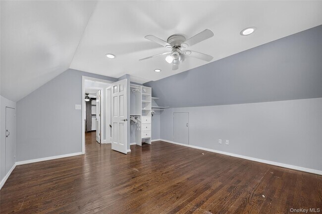 Building Photo - 175 Wardwell Rd