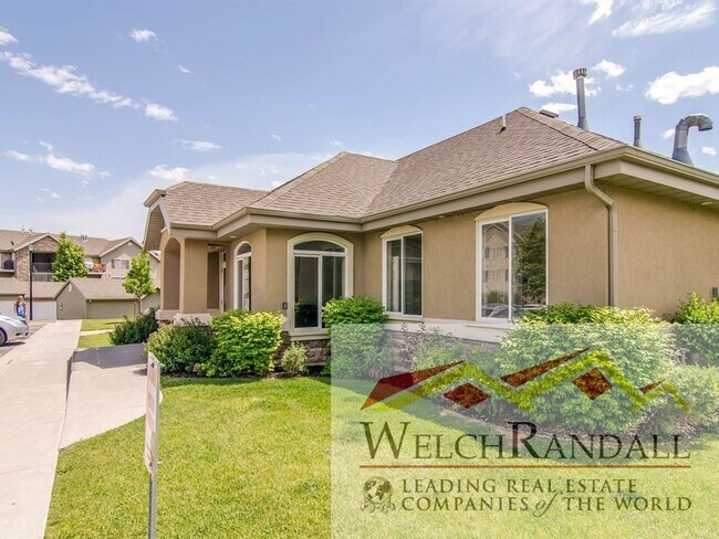 Building Photo - Spacious Lehi Condo