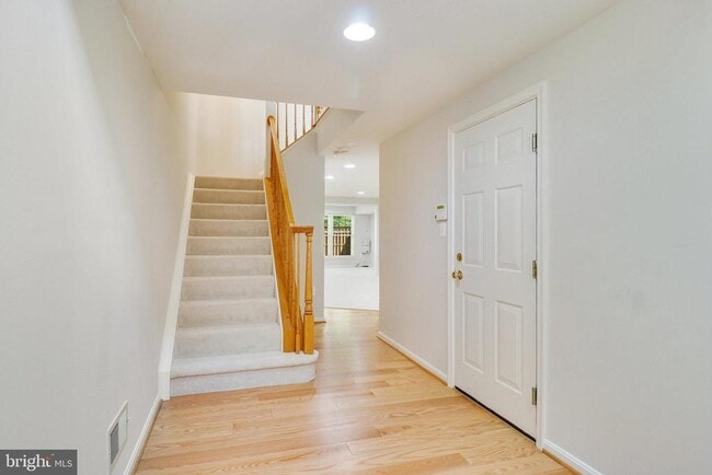 Building Photo - 4037 Fairfax Center Hunt Trail