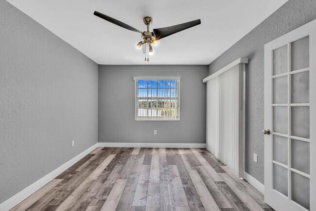 Building Photo - 2803 N Oakland Forest Dr