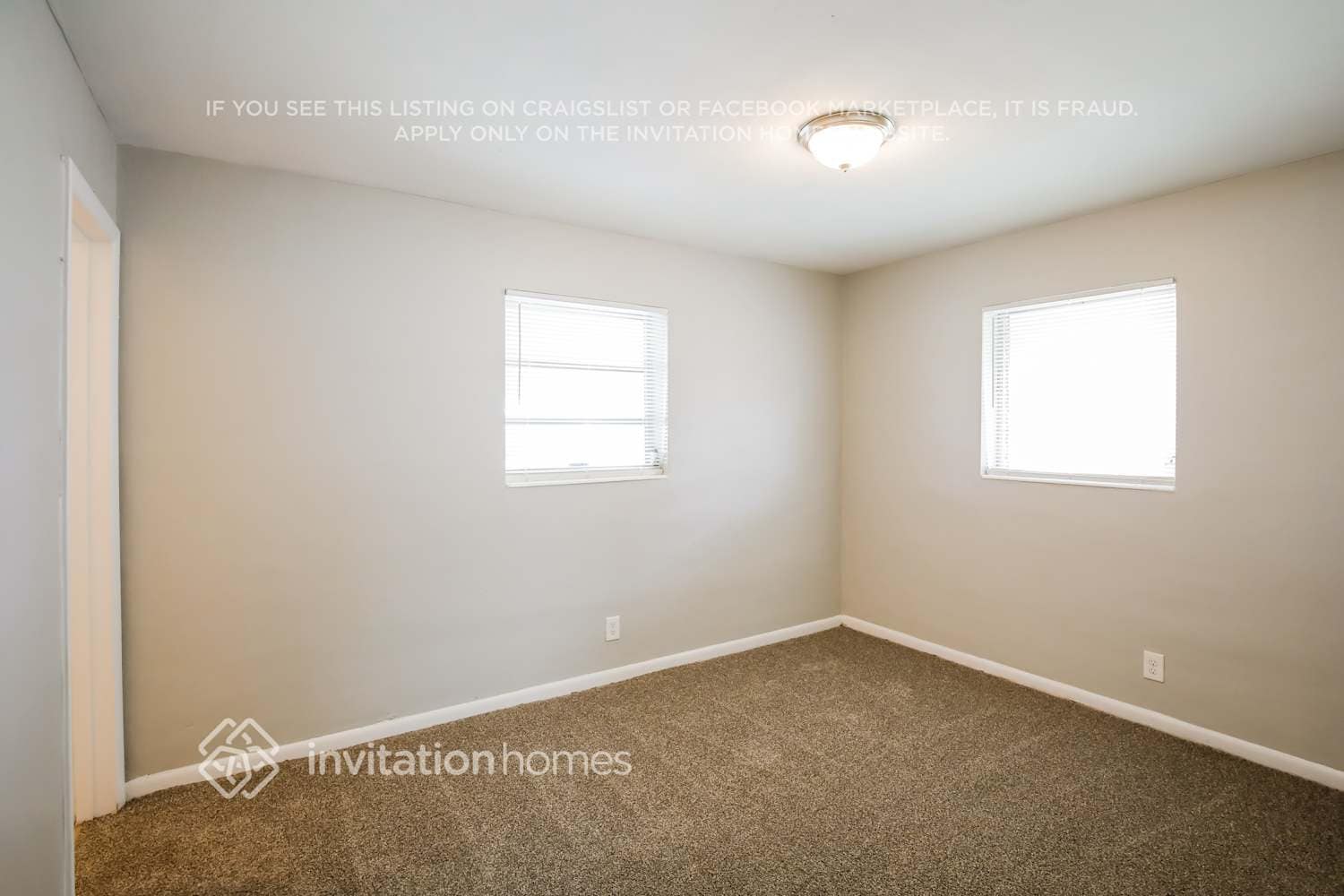 Building Photo - 6338 NW 24th Ct