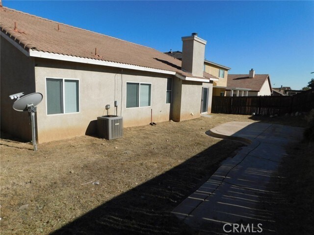 Building Photo - 11765 Winewood St