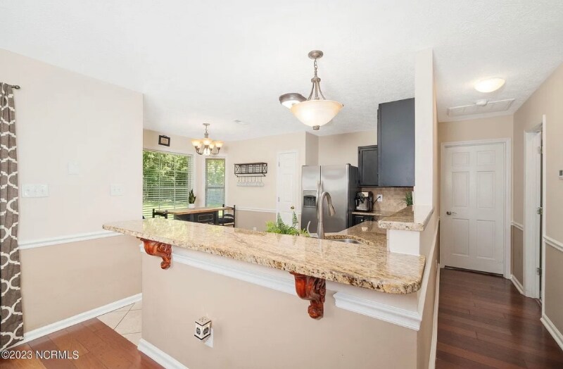 Building Photo - 106 7 Seas Dr