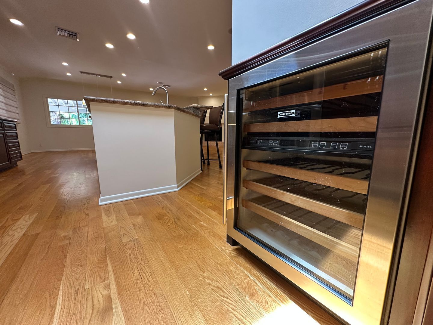 Building Photo - Rare Sherman Oaks Lease | 4beds + 3baths + Large Office in a tree lined street with a large yard,...