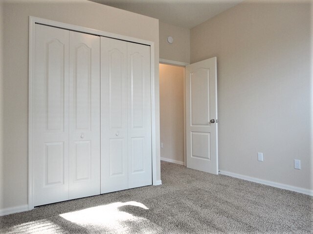 Building Photo - 9309 Hunters Park Way