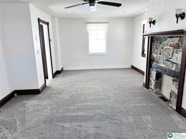 Building Photo - 3450 W Columbia St