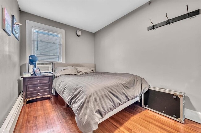 Building Photo - 64 Prairie Ave