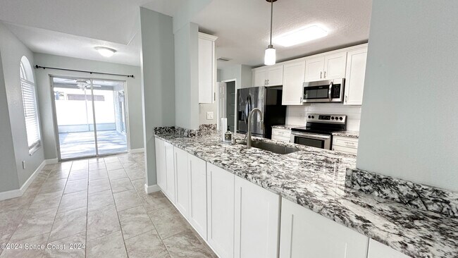 Building Photo - 925 Osprey Ln