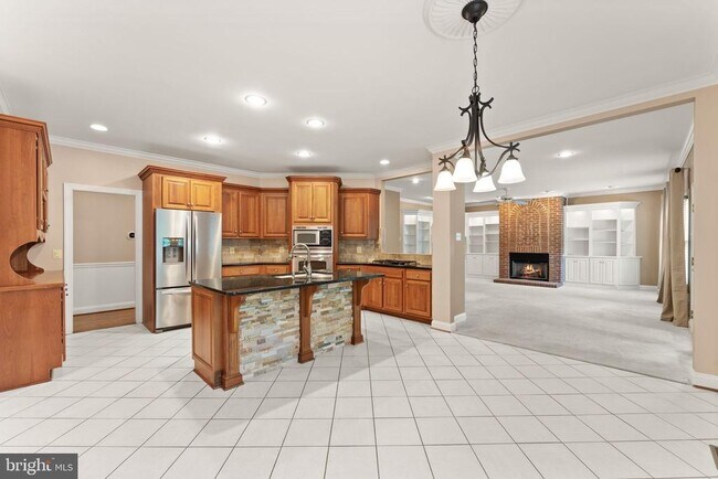 Building Photo - 46448 Montgomery Pl