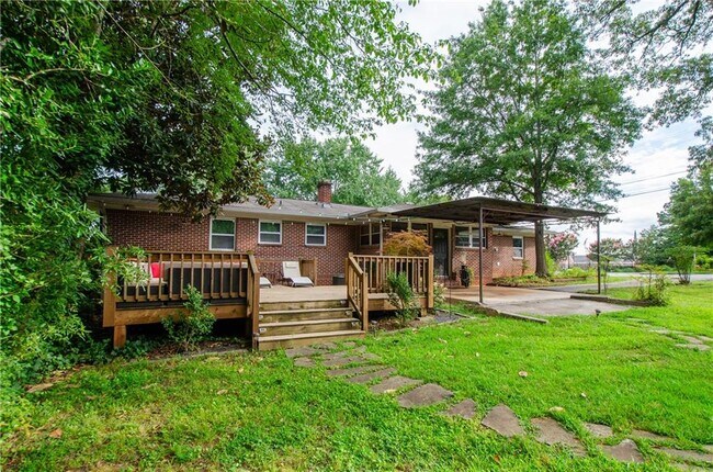 Building Photo - 5122 Lavista Rd