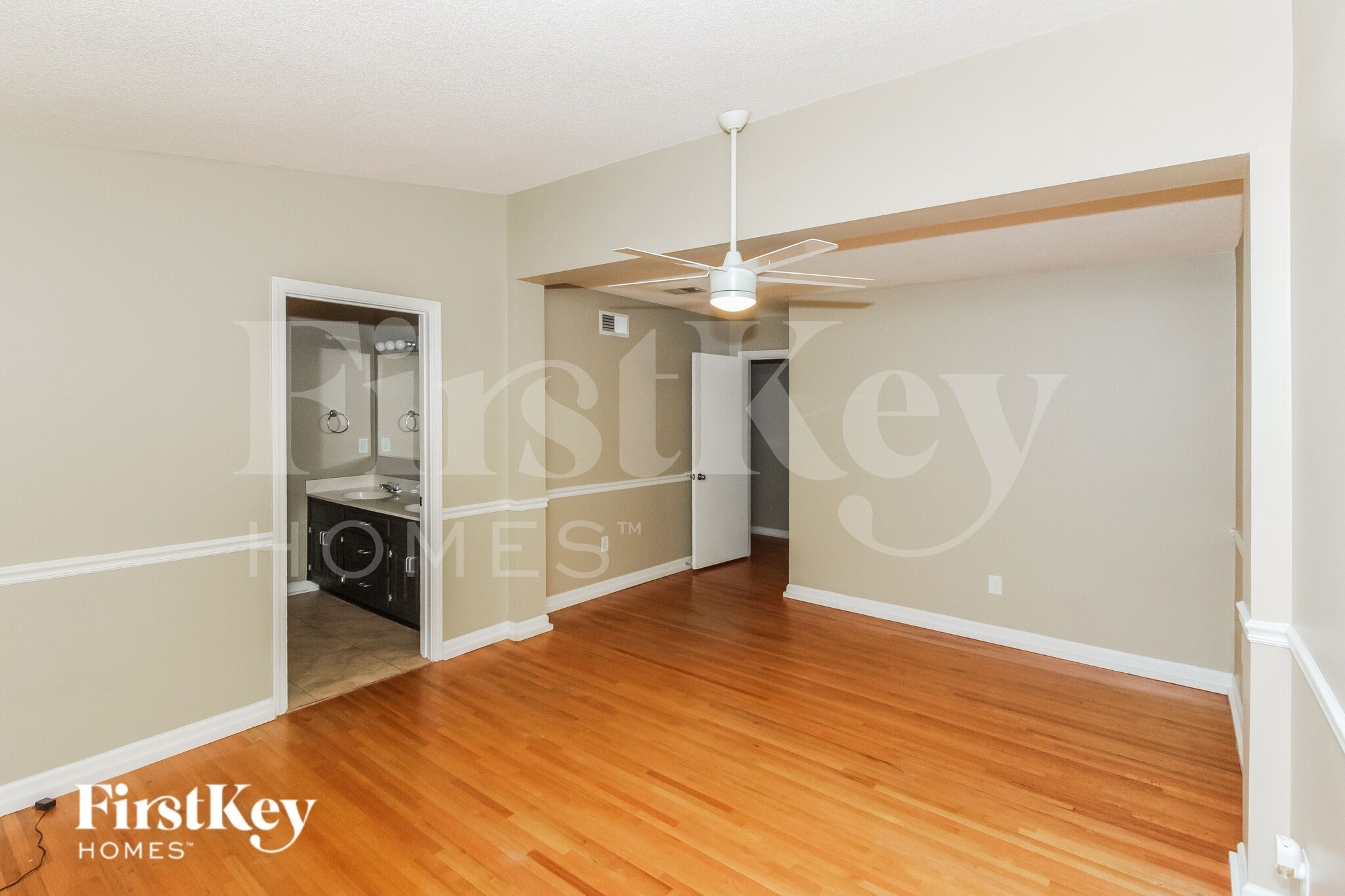 Building Photo - 1307 S White Station Rd