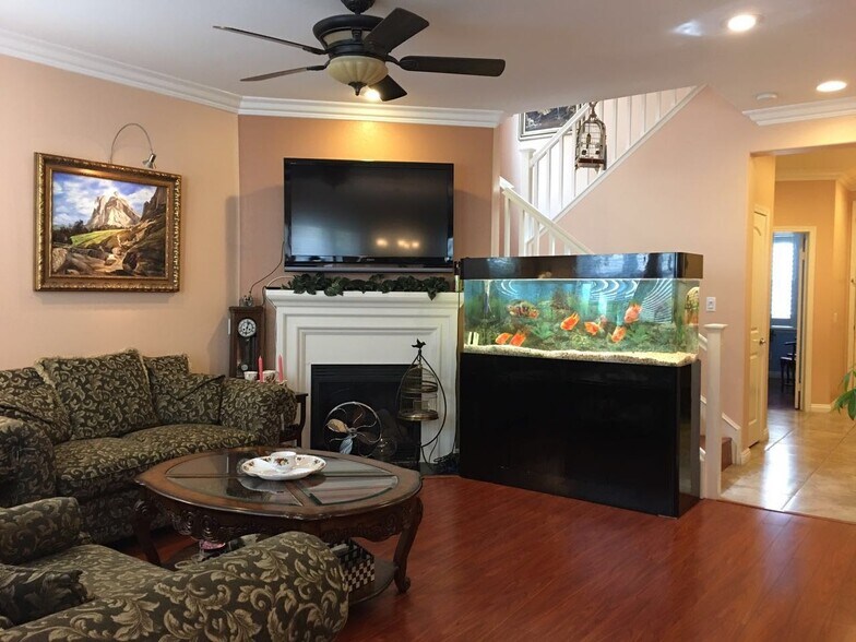 living room - 14575 Baylor Ave