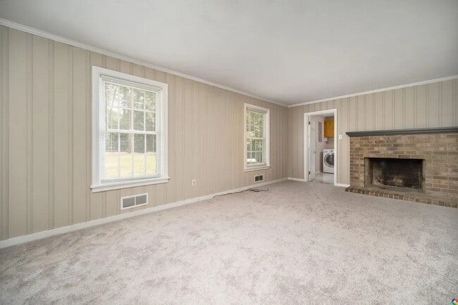 Building Photo - Incredible 2 story in West End with huge wraparound lawn