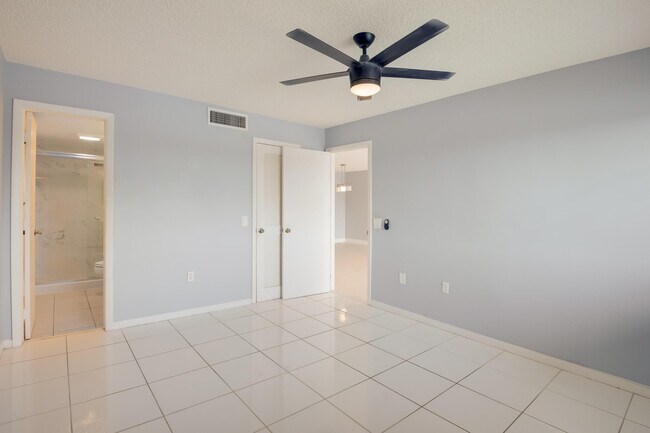 Building Photo - 4272 Deste Ct