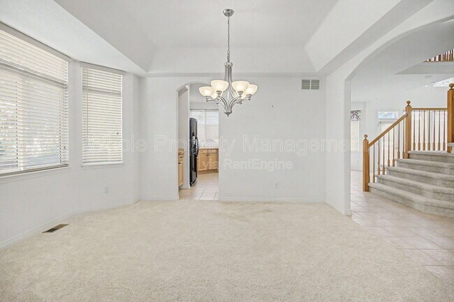 Building Photo - 11081 Independence Cir W