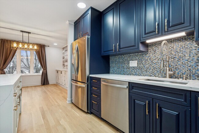 Building Photo - 42 Golf Club Dr