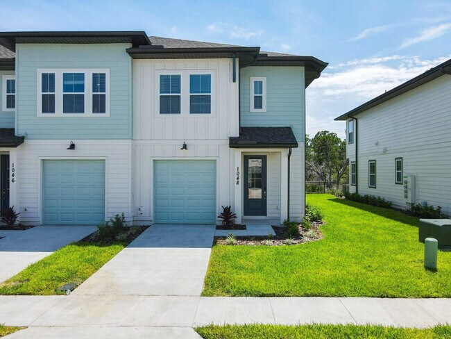 Building Photo - 1048 Plantation Ln