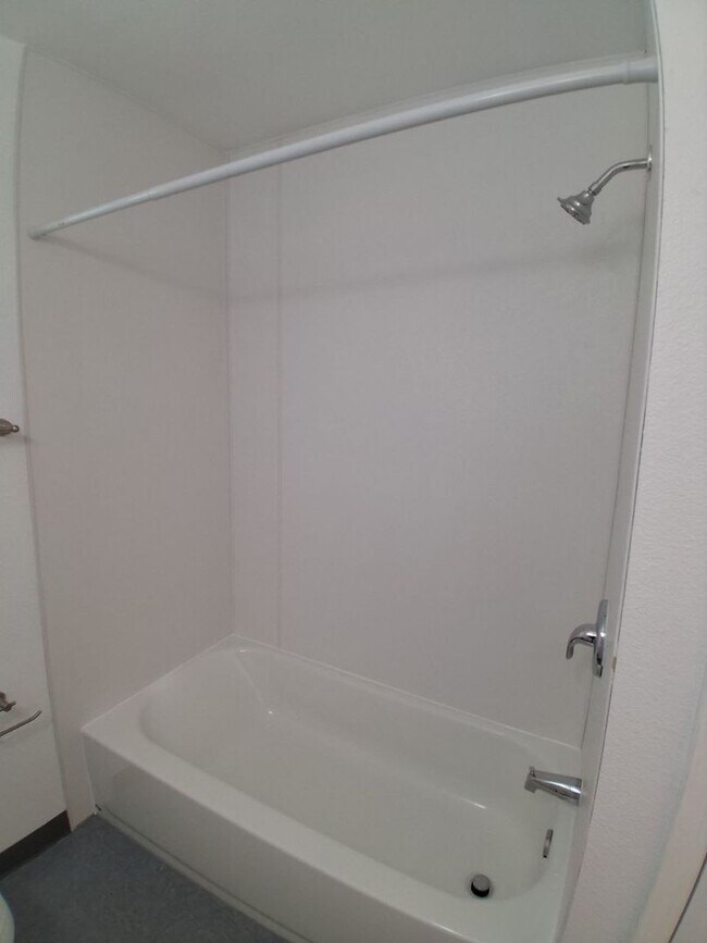 Building Photo - 4864 E University Ave