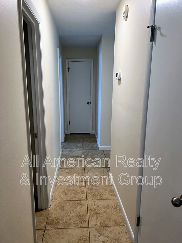 Building Photo - 137 Deville Dr