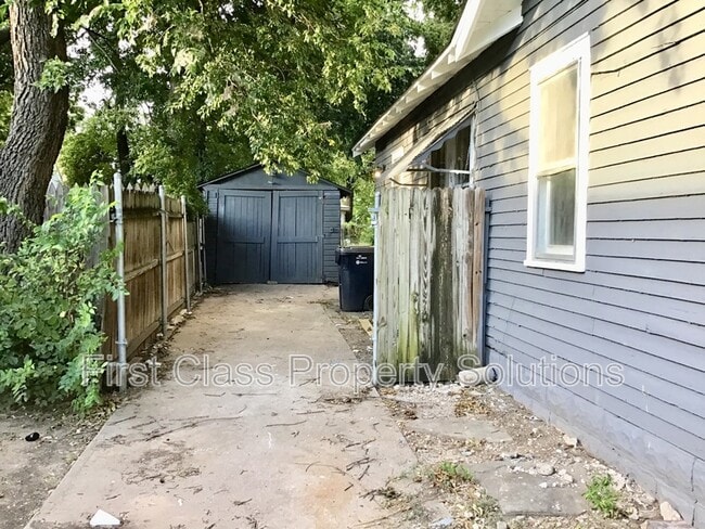 Building Photo - 3125 NW 14th St