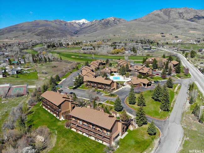 Building Photo - 3615 N Wolf Creek Dr