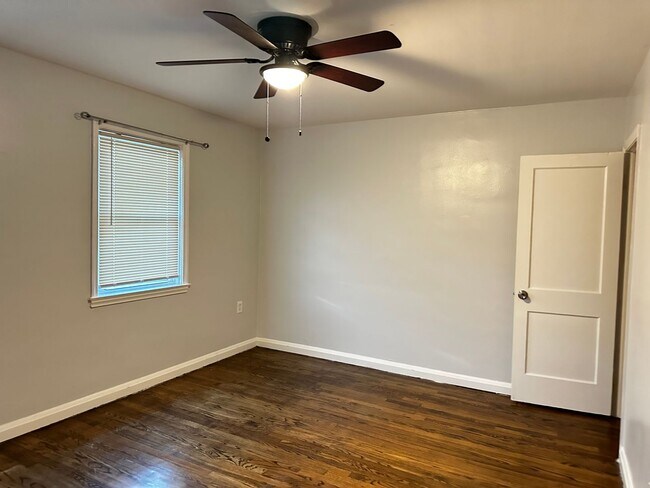 Building Photo - Perfect house to call home