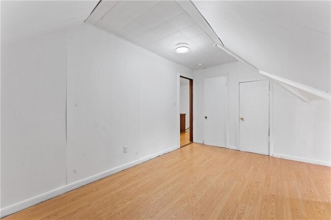 Building Photo - 335 Blackstone St