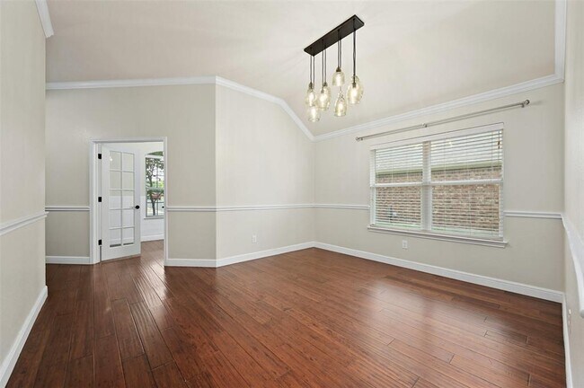 Building Photo - 116 Wolf Creek Way