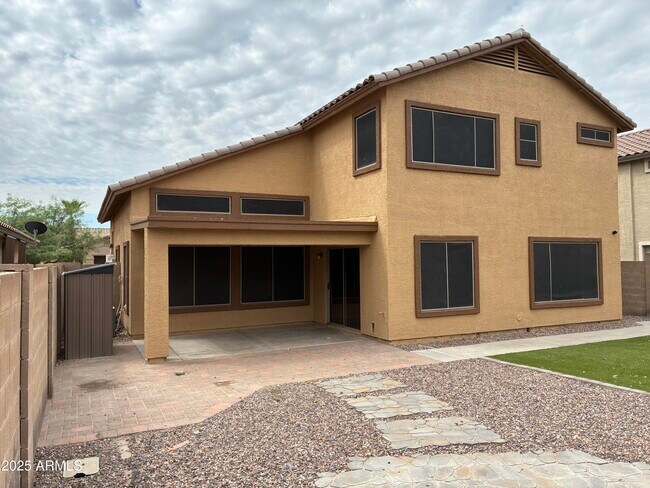 Building Photo - 25550 W Pioneer St