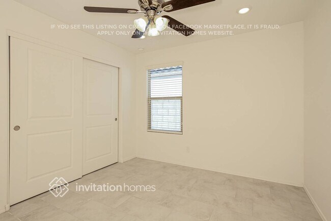 Building Photo - 2433 W Jessica Ln