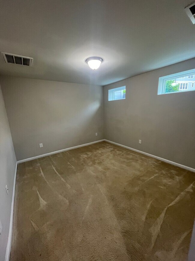 Building Photo - Charming 3 Bedroom Home Located In Apex NC!!!