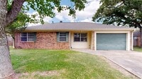 Building Photo - 1107 Braeswood Dr