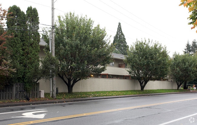 Suncrest Apartments - Suncrest Apts