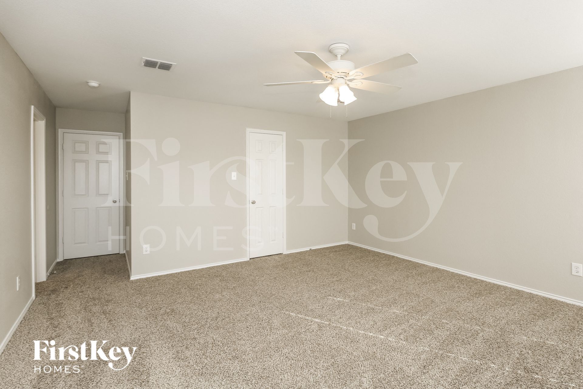 Building Photo - 3300 Groveland Terrace