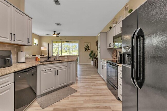 Building Photo - 2274 Mulberry Ln