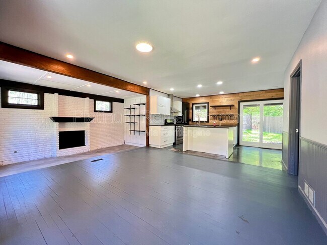 Building Photo - 2170 Beech Valley Dr