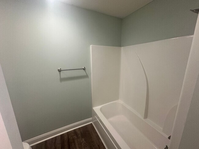 Building Photo - 2 Bedroom 1 Bath  Duplex in Hahira