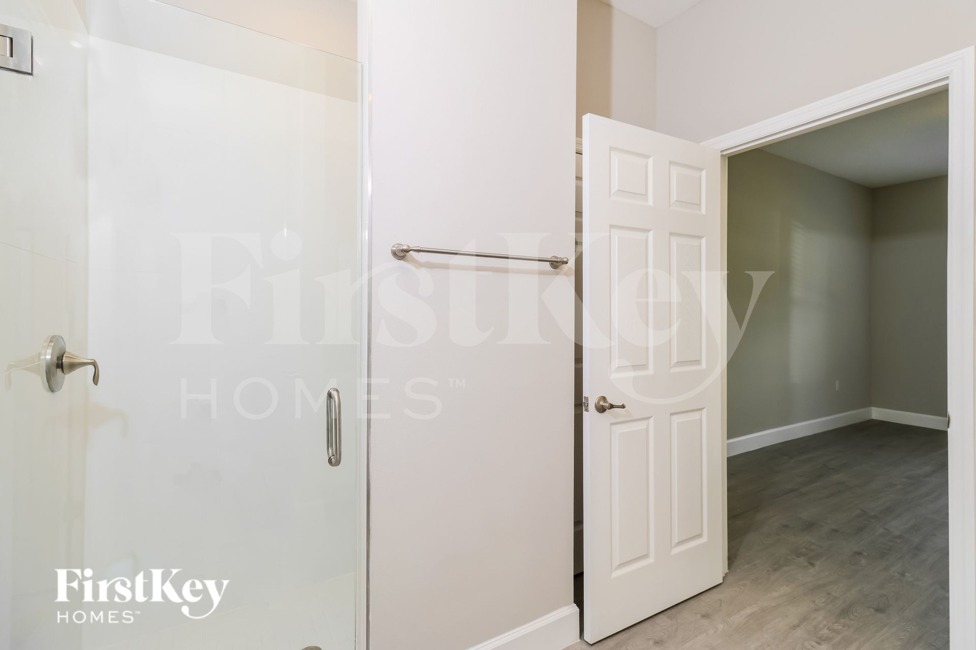 Building Photo - 3021 Tropical Cir SE