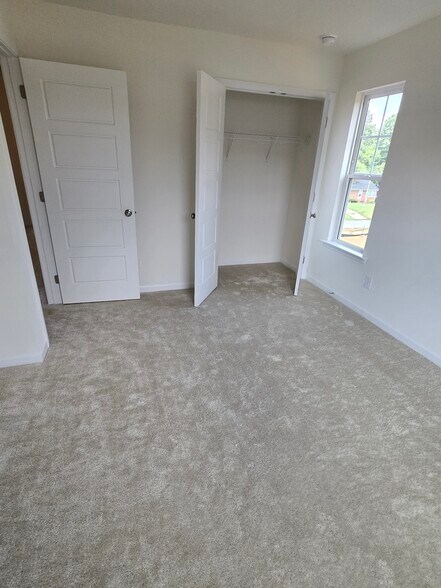 Building Photo - 1427 Goldsboro Ave