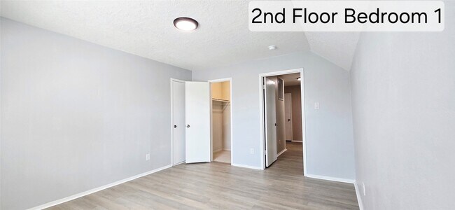 Building Photo - 4827 Cypressdale Dr