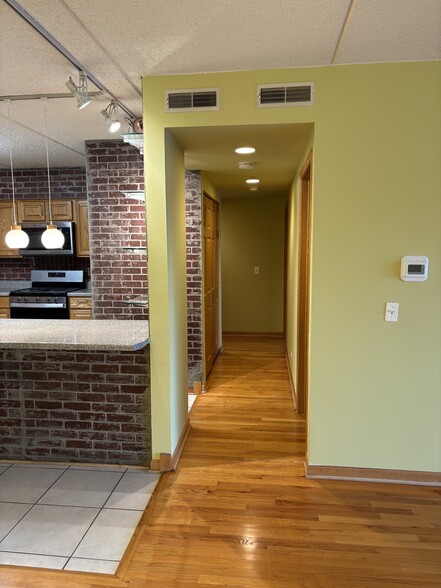 Building Photo - 2919 N Harlem Ave