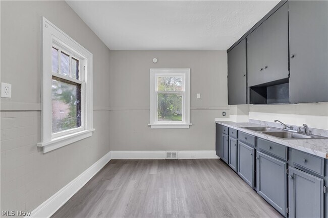 Building Photo - 1144 E 145th St