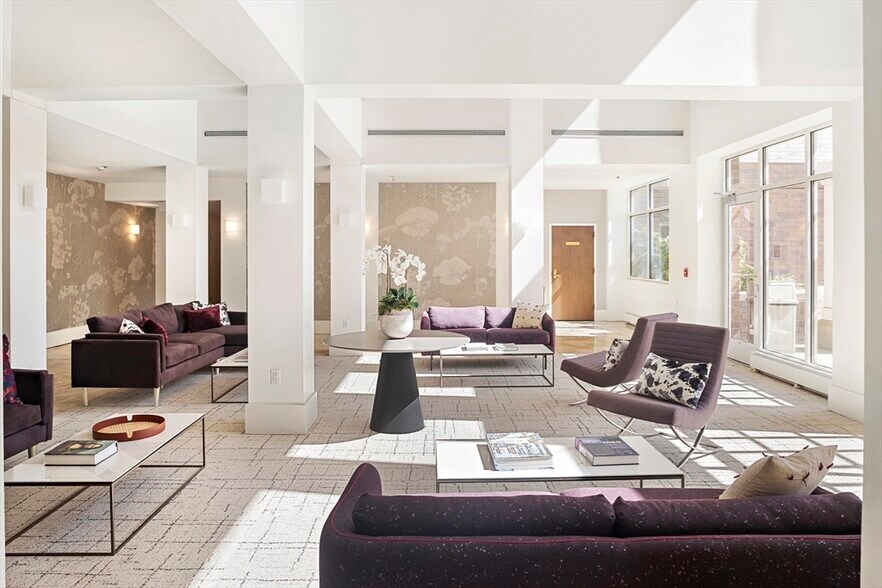 Building Photo - 950 Massachusetts Ave