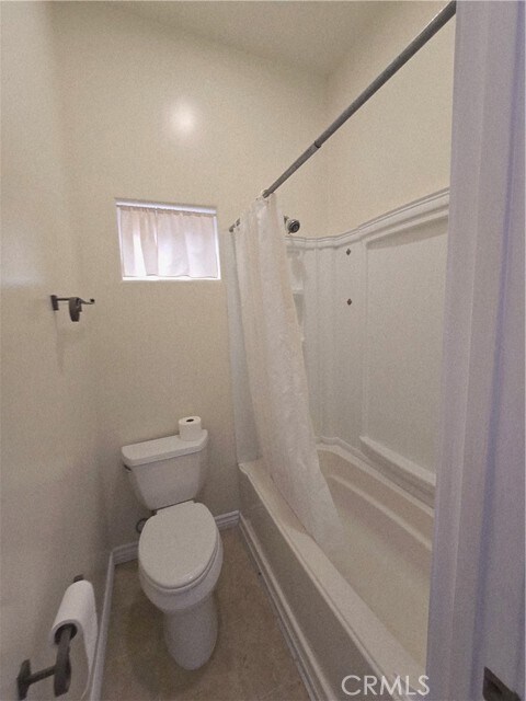 Building Photo - 515 S Helberta Ave